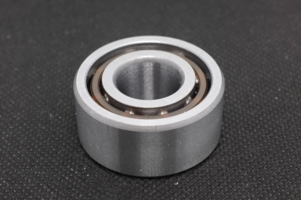 雙列角接觸軸承和兩只角接觸軸承結(jié)構(gòu)哪種好