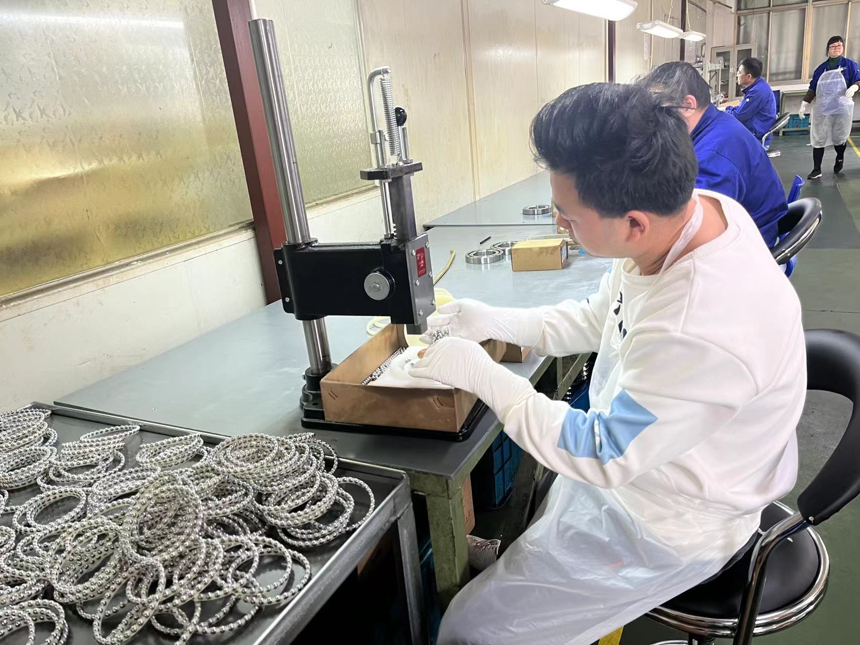 如何判斷角接觸精密軸承能否繼續使用？